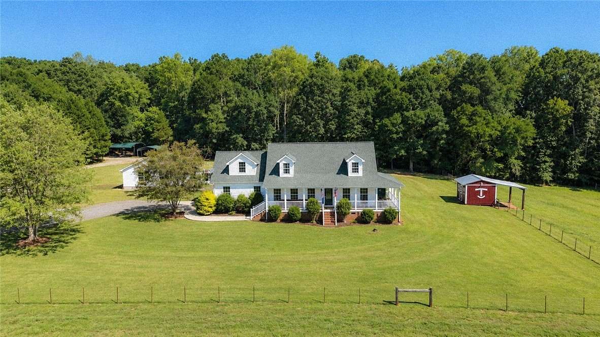 38.6 Acres of Land with Home for Sale in Starr, South Carolina