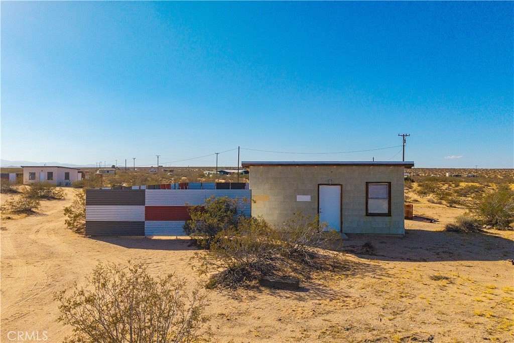 5 Acres of Improved Residential Land for Sale in Joshua Tree, California