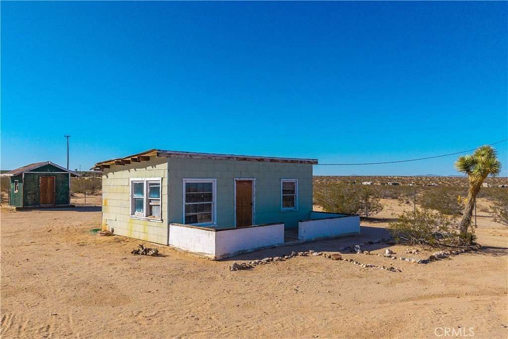 5 Acres of Land with Home for Sale in Joshua Tree, California