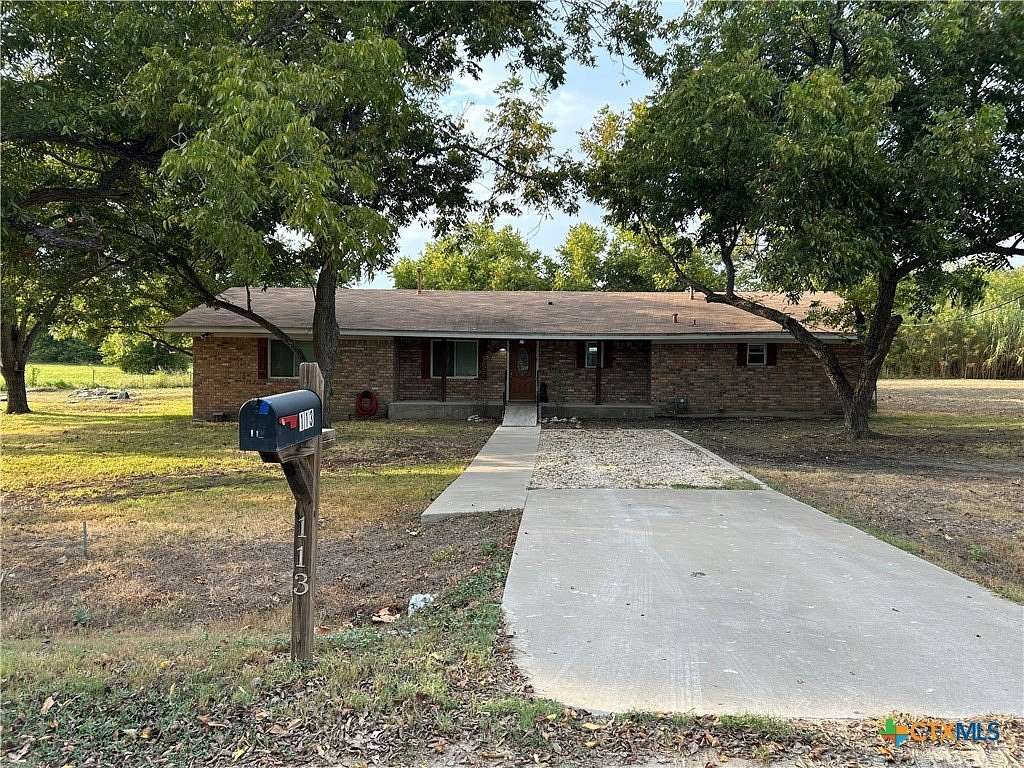 4.17 Acres of Land with Home for Sale in Eddy, Texas