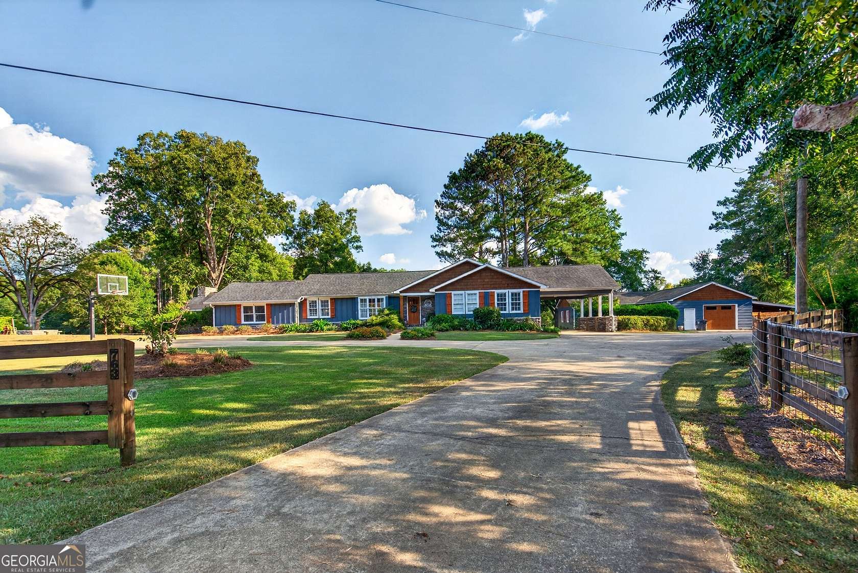 24 Acres of Recreational Land with Home for Sale in LaGrange, Georgia