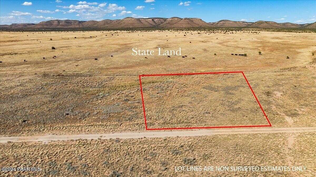 1 Acre of Residential Land for Sale in Paulden, Arizona