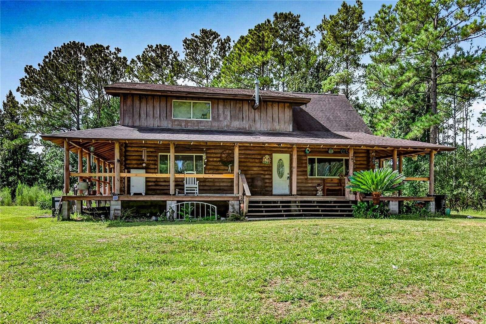 8 Acres of Land with Home for Sale in Umatilla, Florida