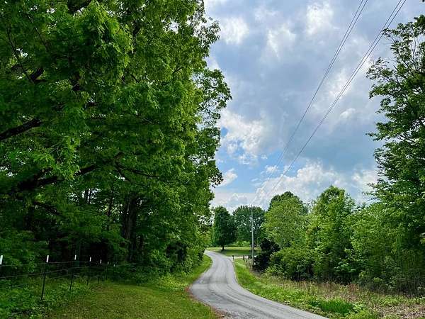 15 Acres of Land for Sale in Hilham, Tennessee