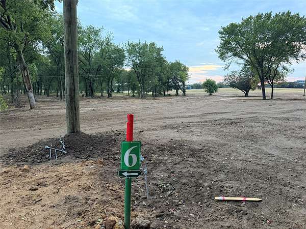2 Acres of Residential Land for Sale in Alvarado, Texas