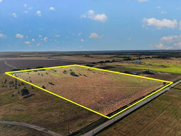 22 Acres of Agricultural & Residential Land for Sale in Perrin, Texas