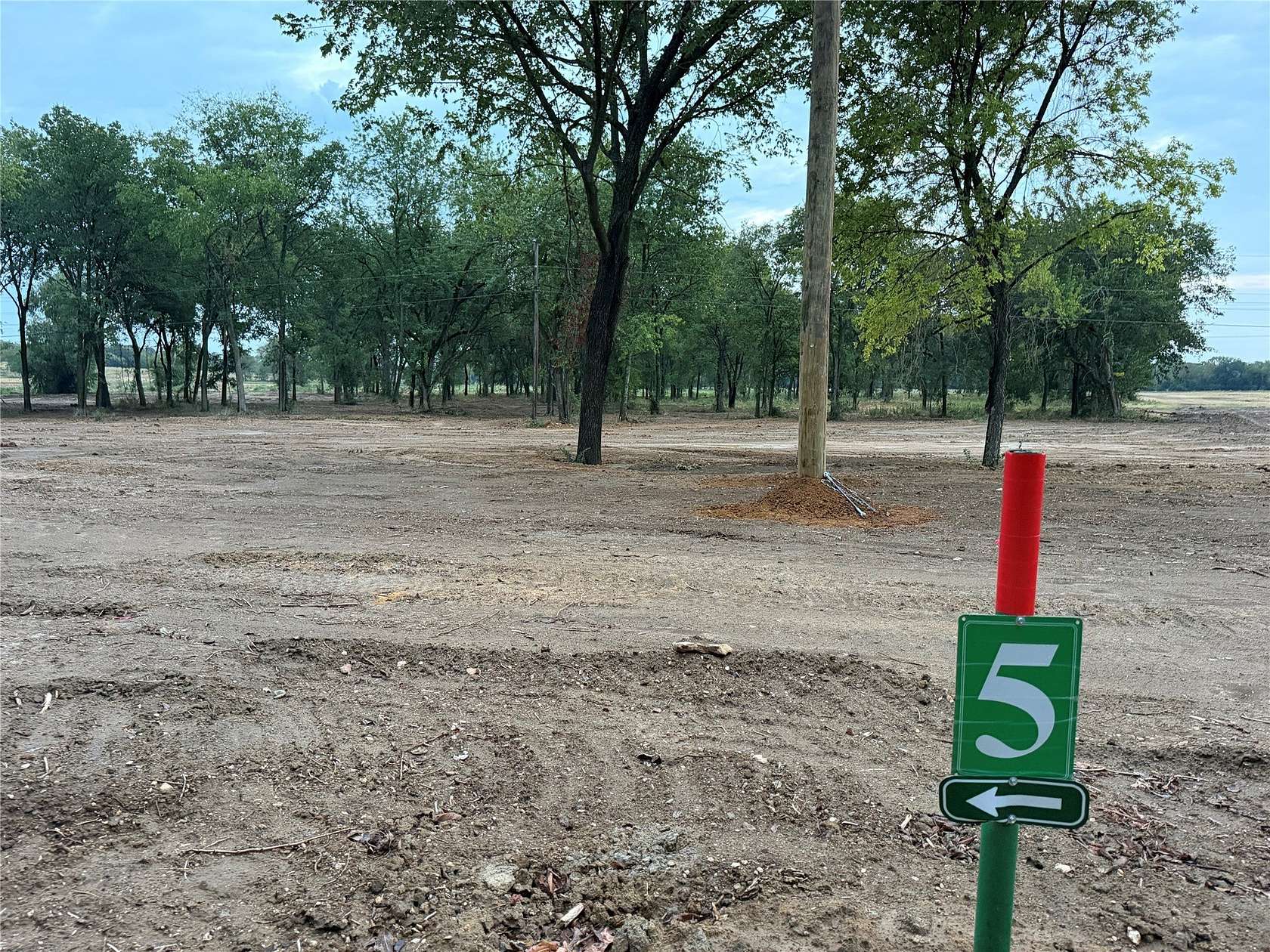 2 Acres of Residential Land for Sale in Alvarado, Texas