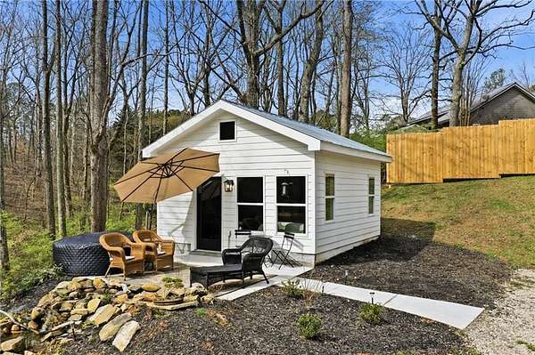 1 Acre of Land with Home for Sale in Talking Rock, Georgia