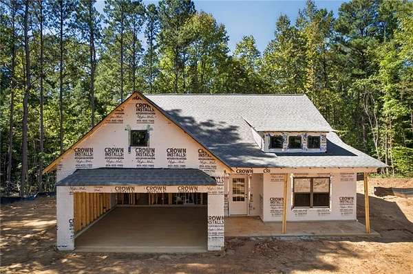 1 Acre of Land with Home for Sale in Dallas, Georgia