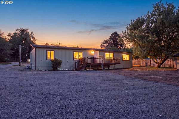 1.66 Acres of Land with Home for Sale in Veneta, Oregon