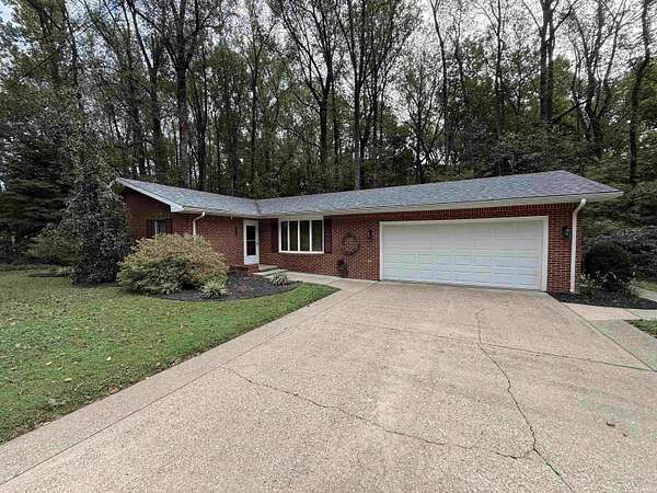 1.68 Acres of Land with Home for Sale in Vincennes, Indiana