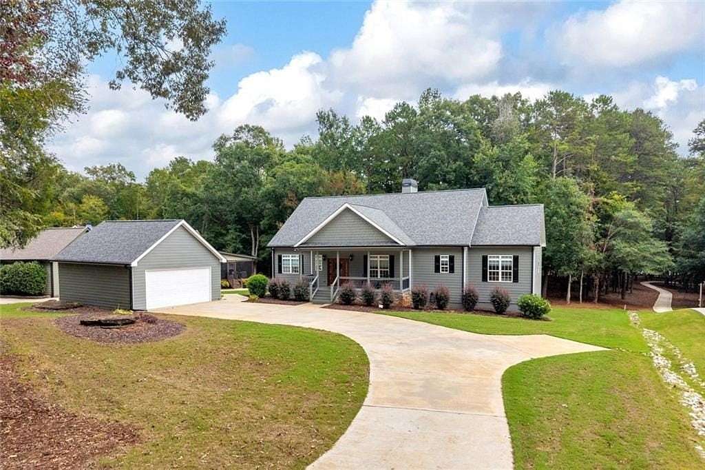 3 Acres of Land with Home for Sale in Martin, Georgia