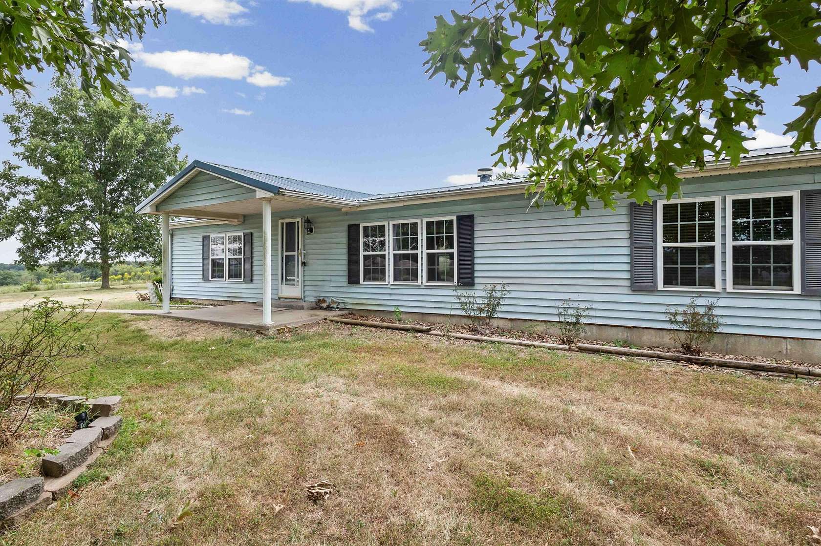 1.7 Acres of Land with Home for Auction in Fulton, Missouri