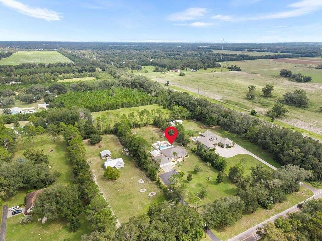 2 Acres of Land with Home for Sale in Trenton, Florida