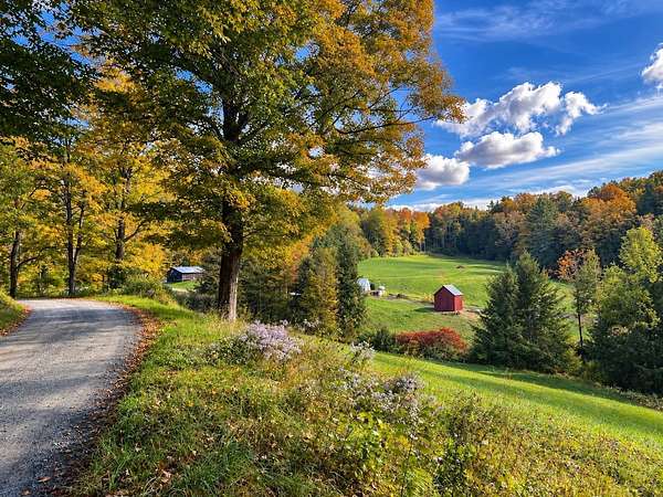 10.1 Acres of Land with Home for Sale in Woodstock, Vermont
