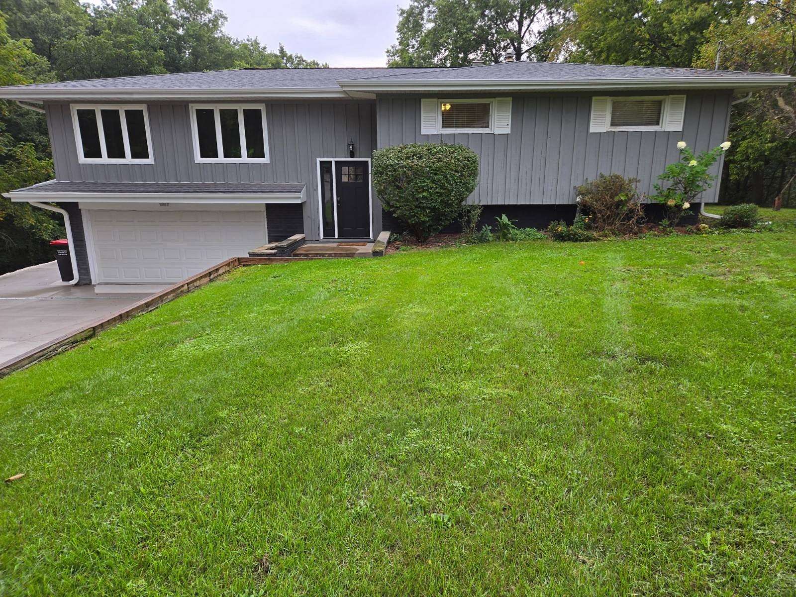 1.9 Acres of Land with Home for Sale in Galesburg, Illinois