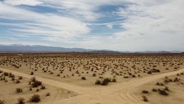 9.89 Acres of Residential Land for Sale in Lancaster, California