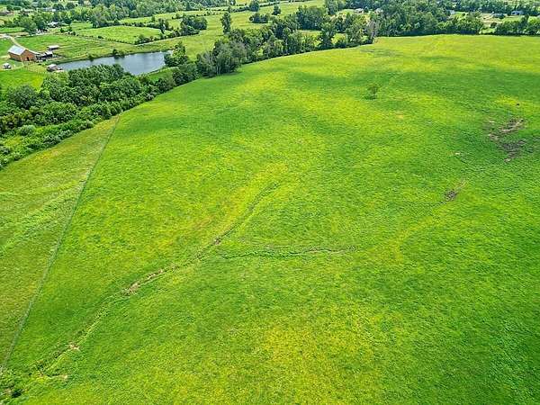 10 Acres of Residential Land for Sale in Richmond, Kentucky