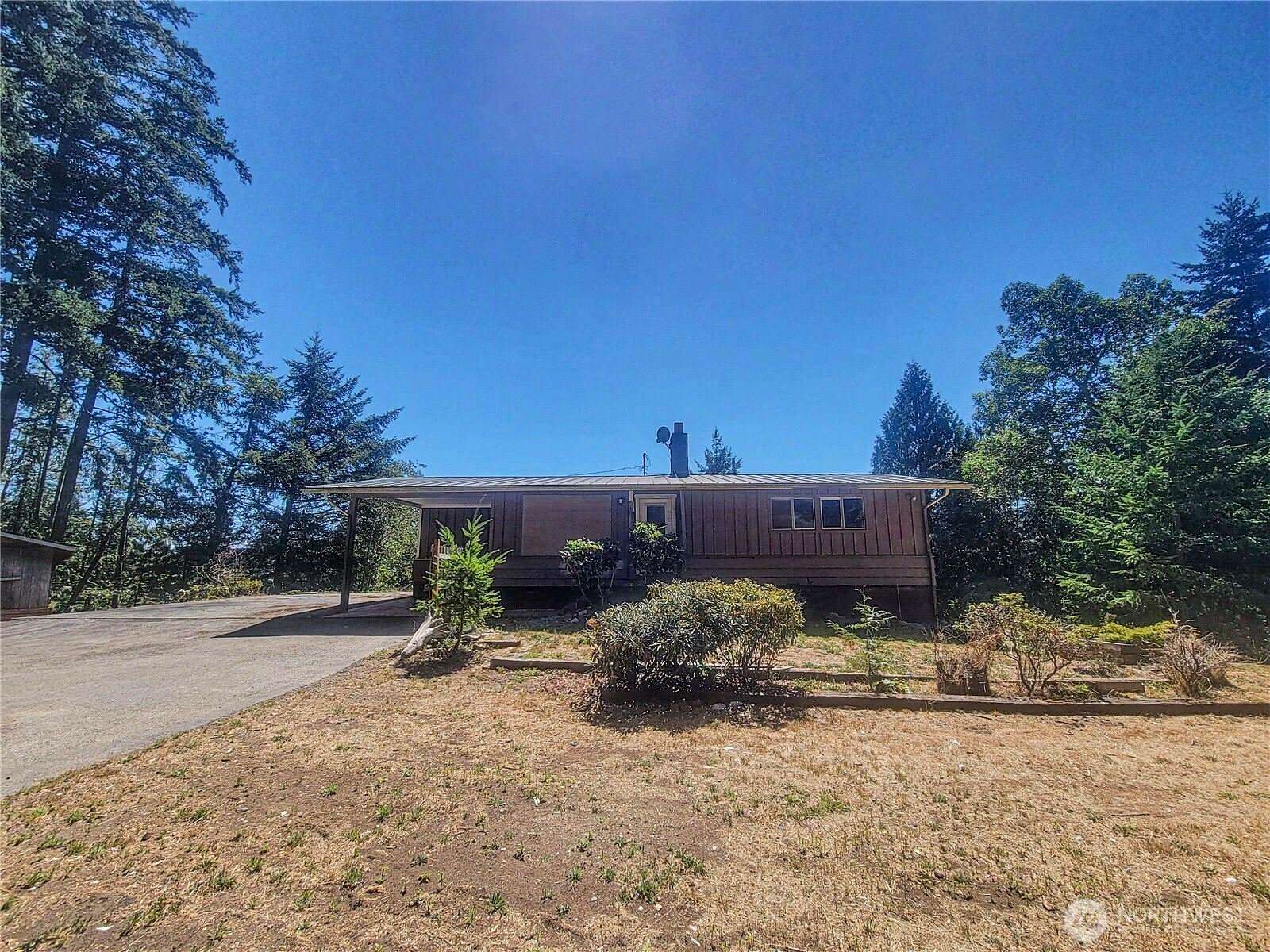 4 Acres of Land with Home for Sale in Brinnon, Washington