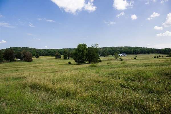 70.7 Acres of Recreational & Residential Land for Sale in Fayetteville, Arkansas