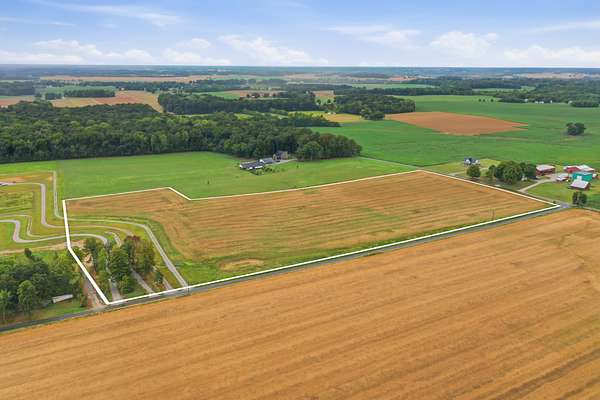 15.7 Acres of Land for Sale in Springfield, Tennessee