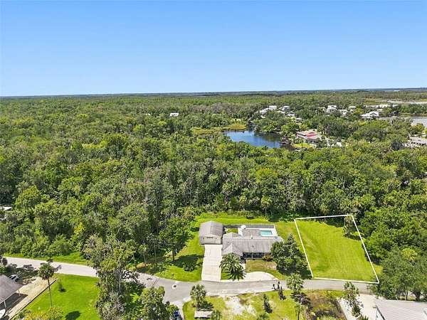 0.01 Acres of Land for Sale in Crystal River, Florida