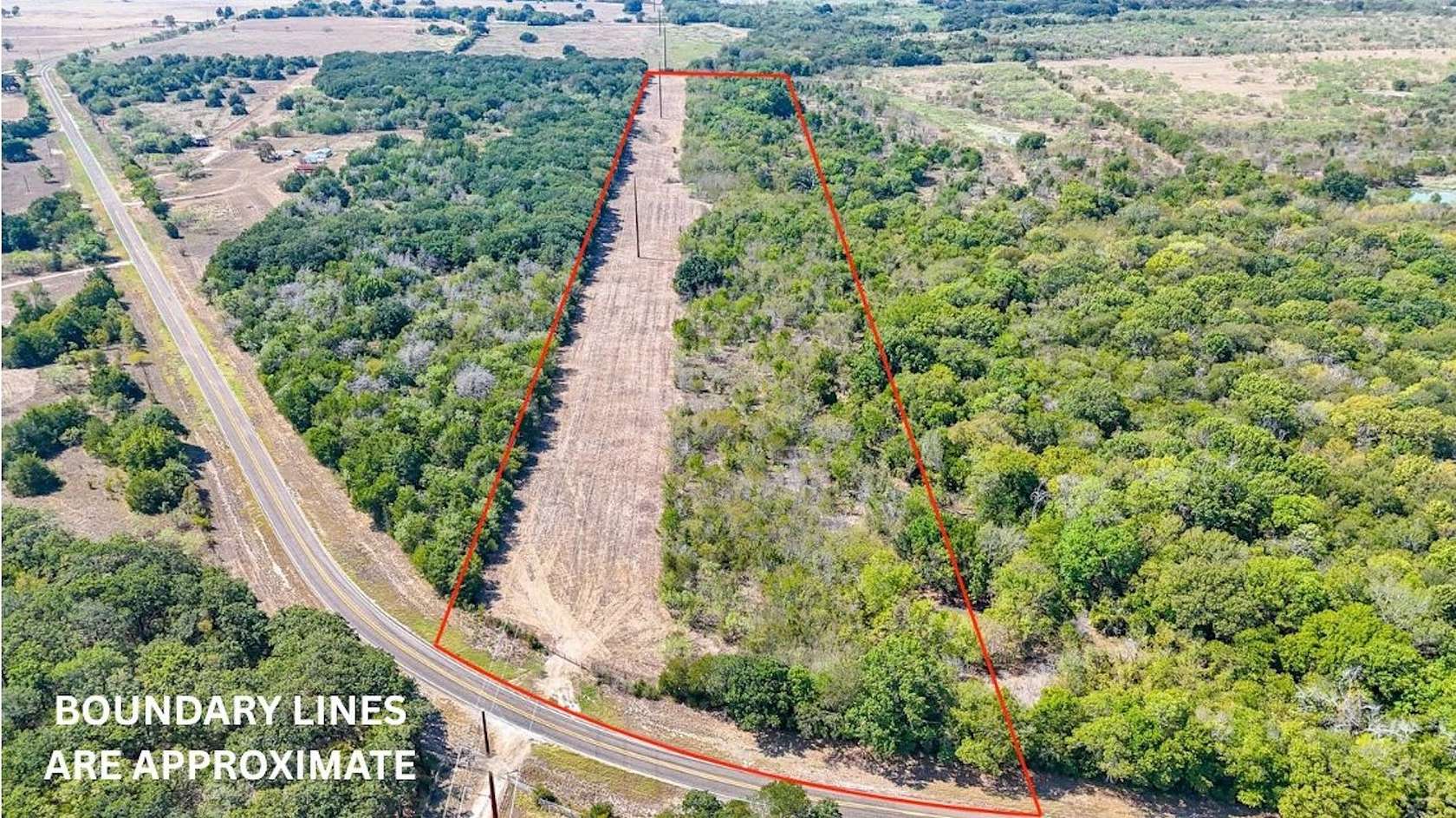 27 Acres of Recreational Land for Sale in Purdon, Texas