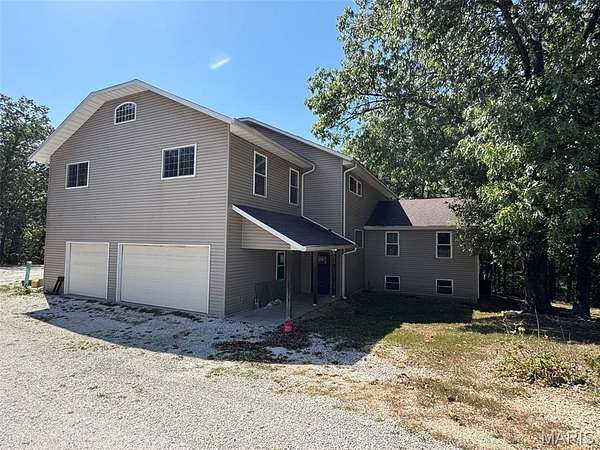 1.5 Acres of Land with Home for Sale in Warrenton, Missouri