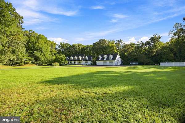 11.3 Acres of Recreational Land with Home for Sale in Park Hall, Maryland