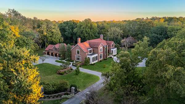2.54 Acres of Land with Home for Sale in Nashville, Tennessee
