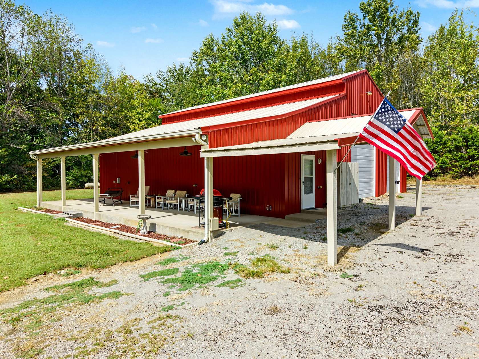 19.8 Acres of Land with Home for Sale in Pulaski, Tennessee