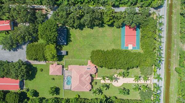5 Acres of Land with Home for Lease in Loxahatchee Groves, Florida