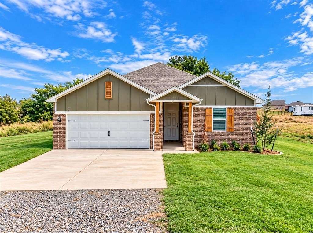 1.75 Acres of Land with Home for Sale in Guthrie, Oklahoma