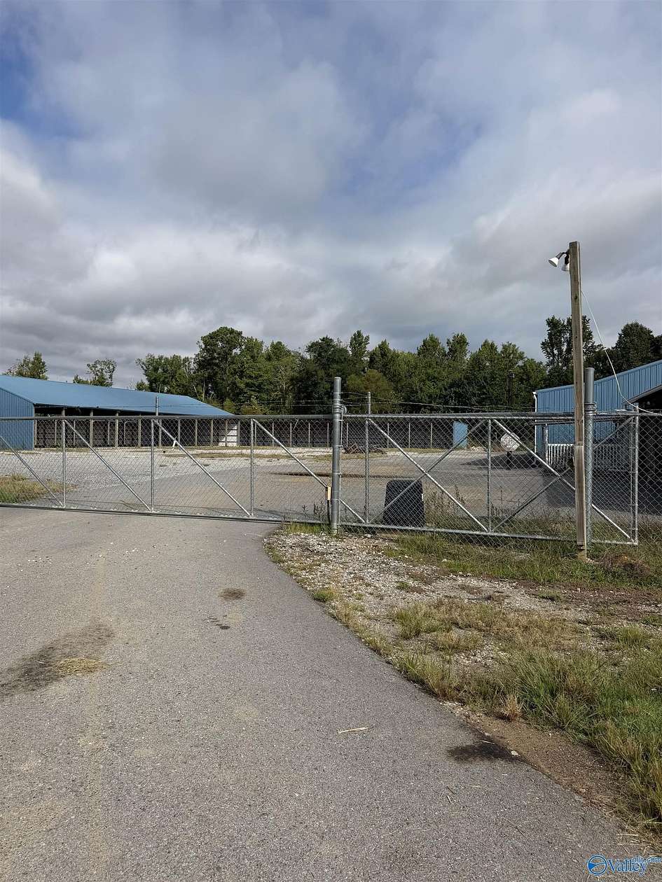 3.25 Acres of Improved Commercial Land for Sale in Owens Cross Roads, Alabama