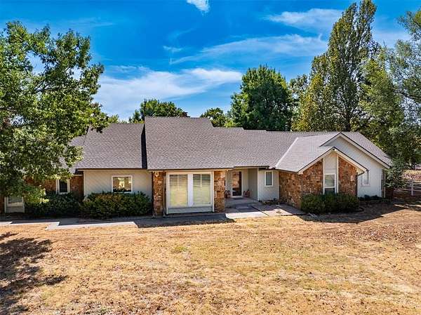 4.47 Acres of Land with Home for Sale in Oklahoma City, Oklahoma