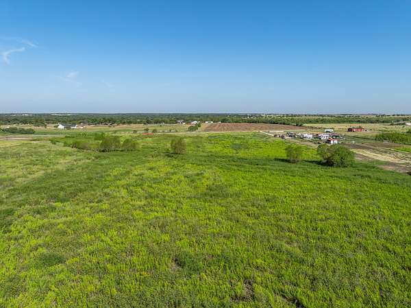 16.3 Acres of Land for Sale in Covington, Texas