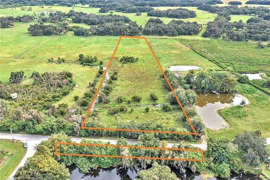 5 Acres of Land for Sale in Lorida, Florida