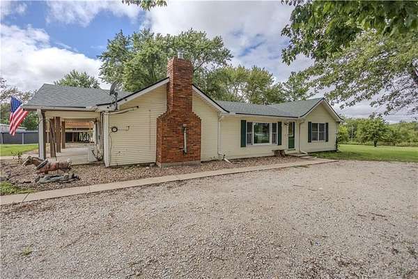 8 Acres of Land with Home for Sale in Rayville, Missouri