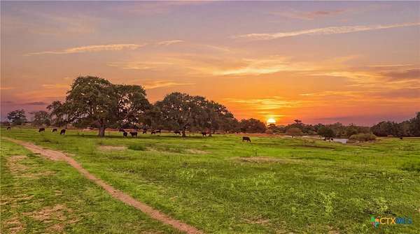 101 Acres of Land for Sale in Yoakum, Texas