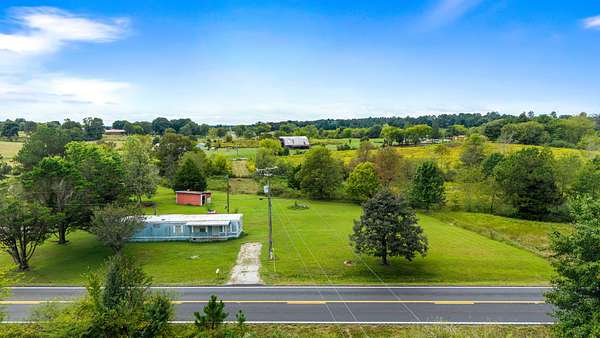 1.1 Acres of Residential Land for Sale in Oldfort, Tennessee