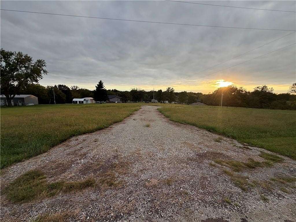 0.4 Acres of Residential Land for Sale in Gallatin, Missouri