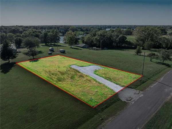 0.4 Acres of Residential Land for Sale in Gallatin, Missouri