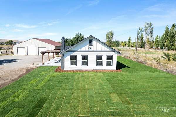 5 Acres of Land with Home for Sale in Emmett, Idaho