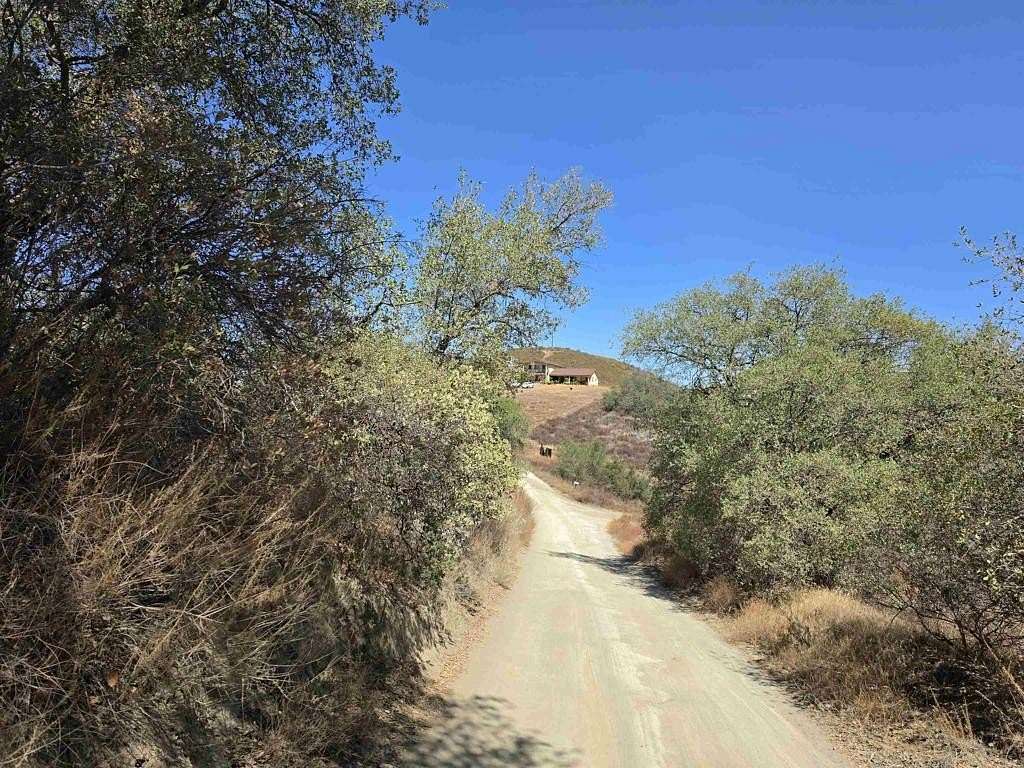 19.6 Acres of Land with Home for Sale in Ramona, California