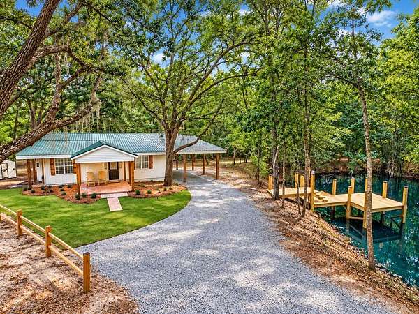 4.78 Acres of Land with Home for Sale in Valdosta, Georgia