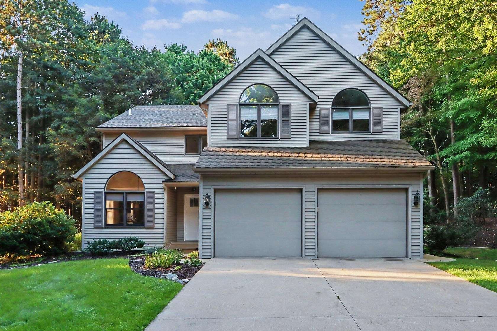 2.2 Acres of Land with Home for Sale in Kalamazoo, Michigan