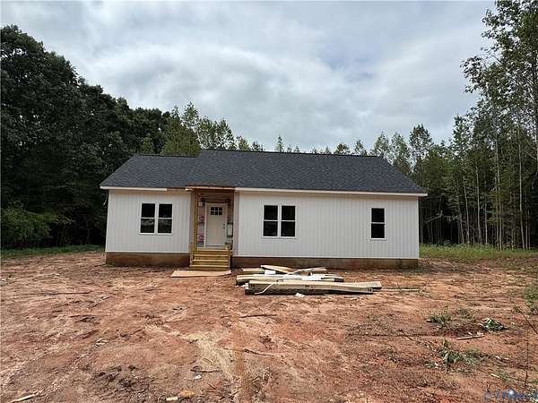 2.74 Acres of Land with Home for Sale in Farmville, Virginia