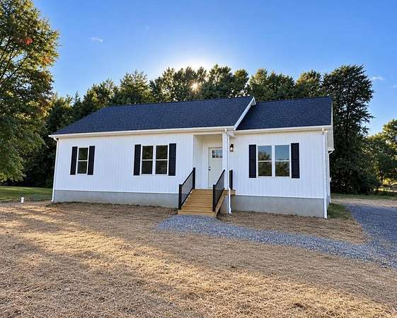 2.74 Acres of Land with Home for Sale in Farmville, Virginia