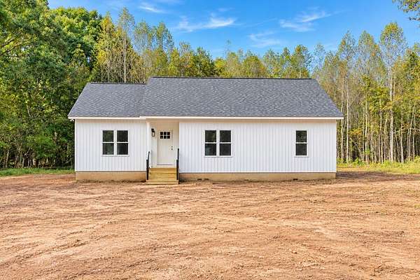 2.74 Acres of Land with Home for Sale in Farmville, Virginia