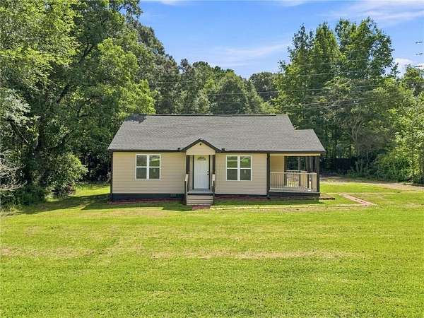 3 Acres of Land with Home for Sale in Hampton, Georgia